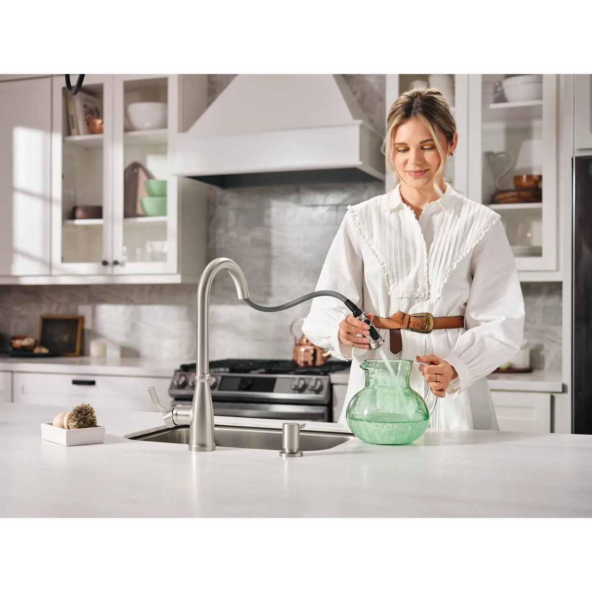 Moen Nolia Single-Handle High-Arc Pulldown Kitchen Faucet 87071 in Spot Resist Stainless (87071SRS) - view 4
