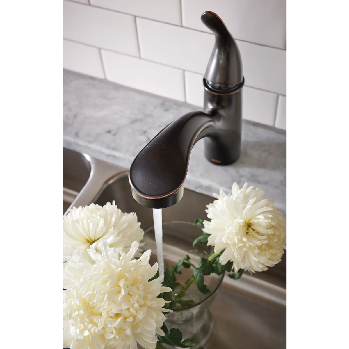 Moen Brecklyn Single-Handle Low-Arc Pullout Kitchen Faucet 87557 in Mediterranean Bronze (87557BRB) - view 5