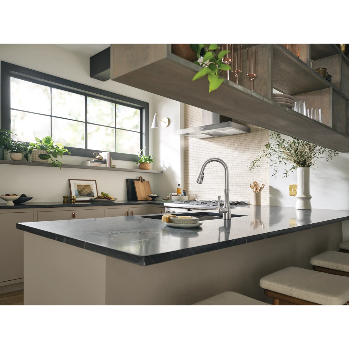 Moen Arlia Single-Handle High-Arc Pulldown Kitchen Faucet 87564 in Spot Resist Stainless (87564SRS) - view 9