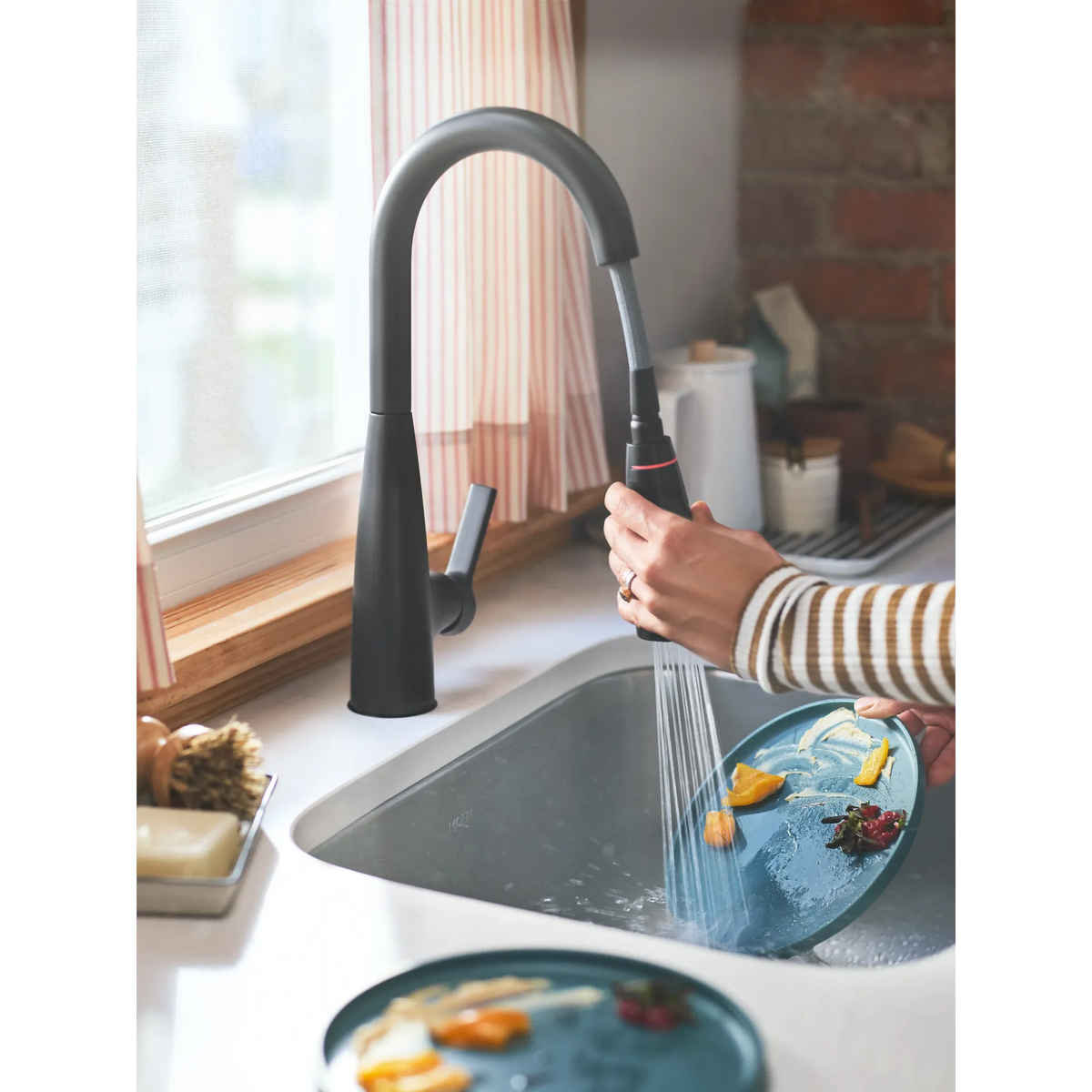 Moen Haelyn Single-Handle High-Arc Pulldown Kitchen Faucet 87627EI in Matte Black (87627EIBL) - view 8