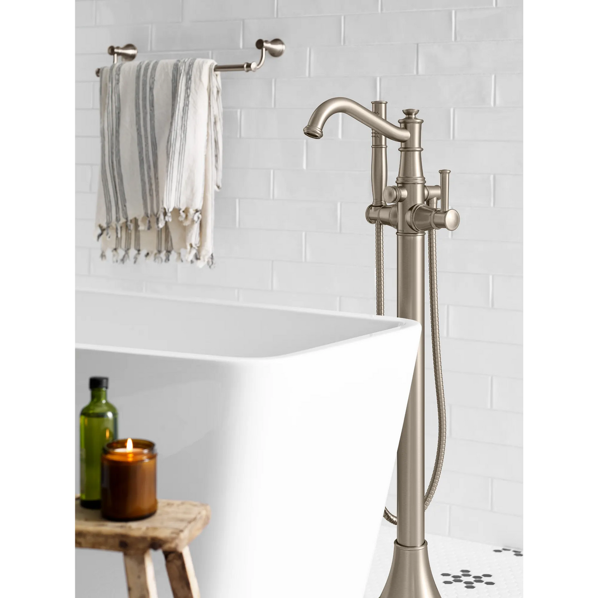 Moen Belfield Single-Handle Tub Filler With Hand Shower 9025 in Chrome (9025) - view 3
