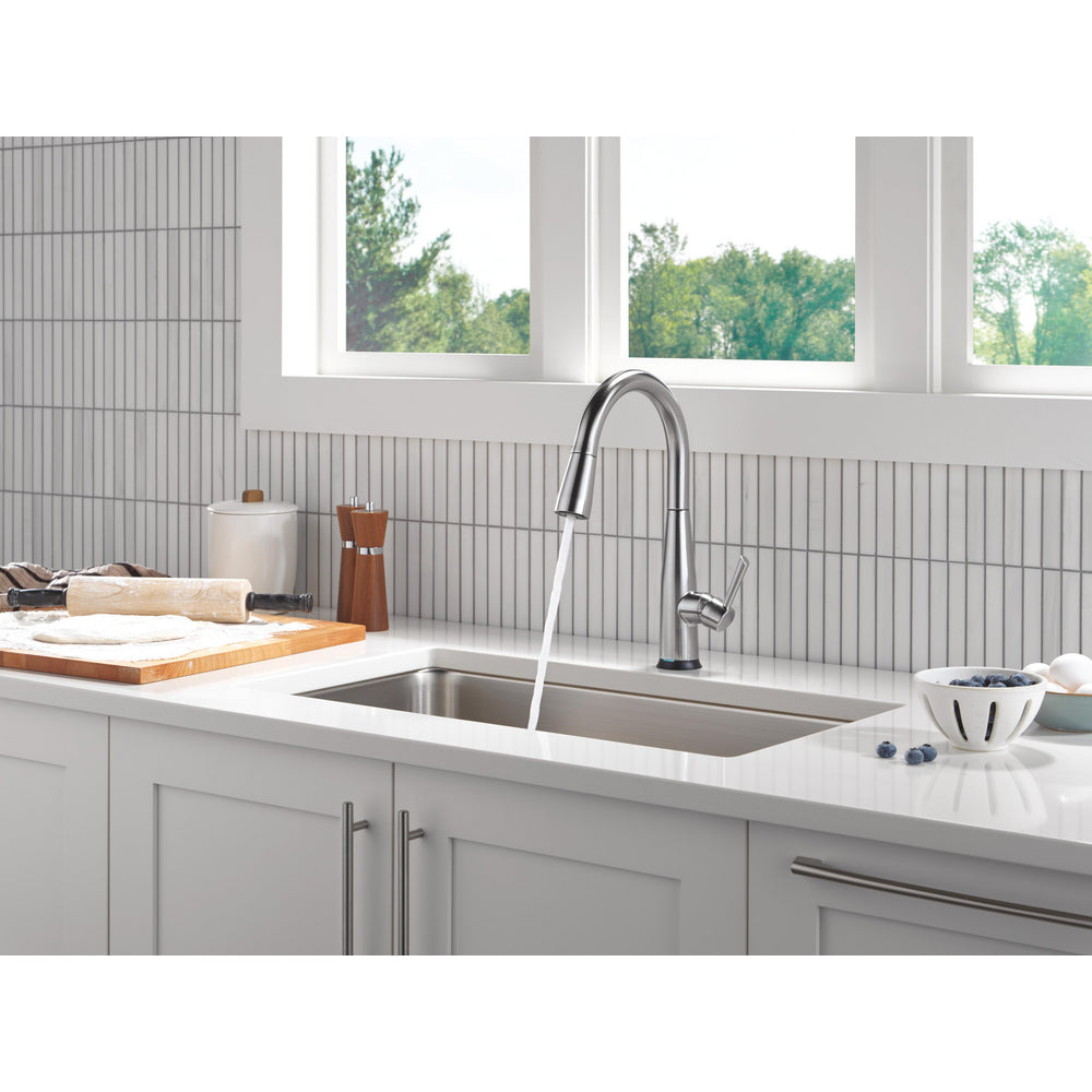 Delta Essa VoiceIQ Single Handle Pull-Down Faucet