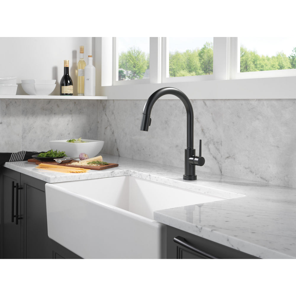 Delta Trinsic Pulldown Touchless Kitchen Faucet
