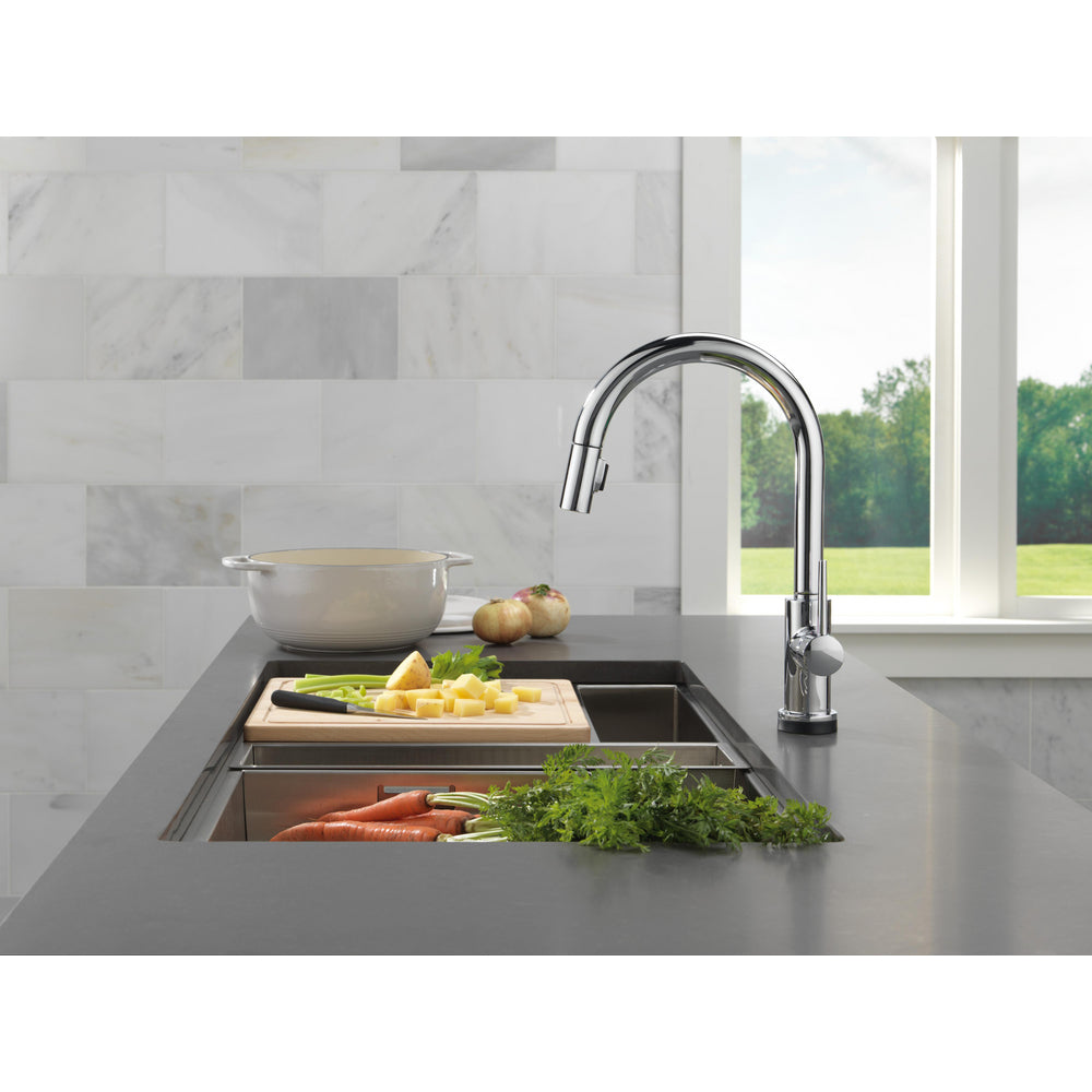 Delta Trinsic Pulldown Touchless Kitchen Faucet