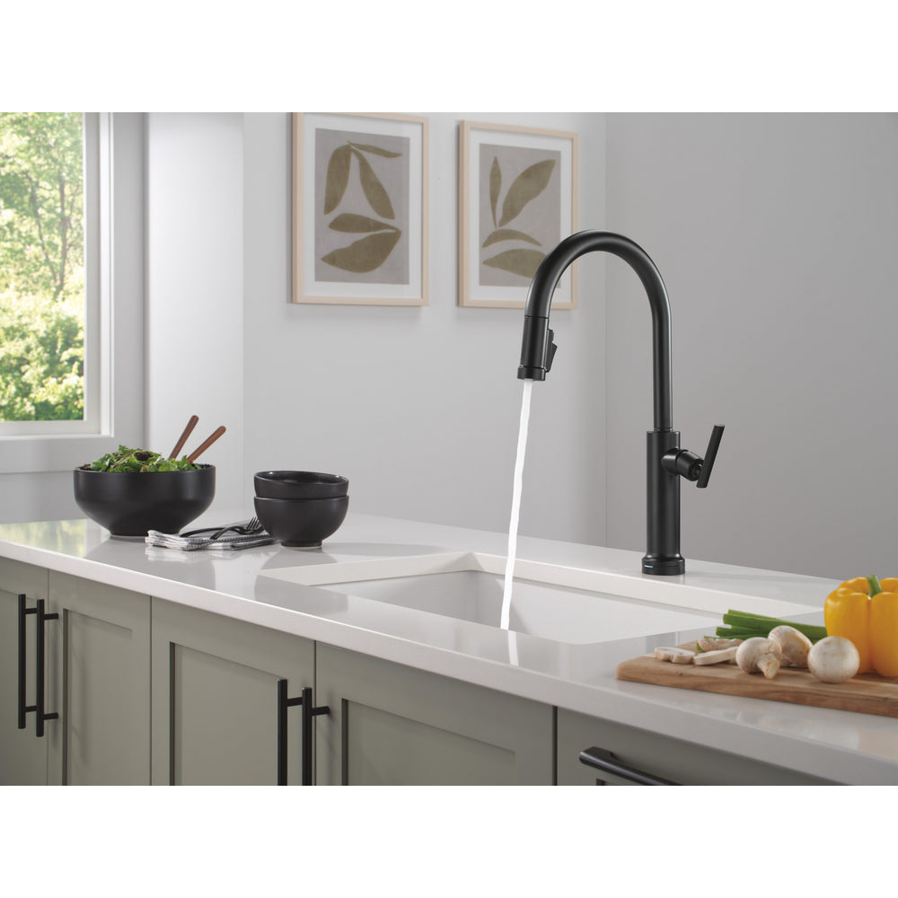 Delta Altado Touchless Single Handle Pull-Down Kitchen