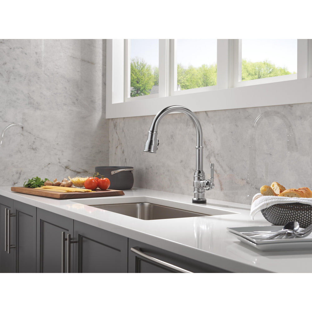 Delta Broderick Touchless Kitchen Pulldown