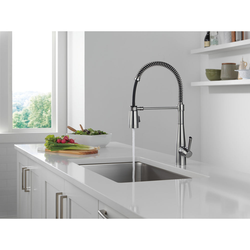 Delta Essa Single-Handle Pull-Down Spring Kitchen Faucet