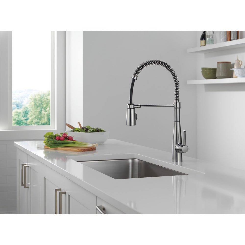 Delta Essa Single-Handle Pull-Down Spring Kitchen Faucet