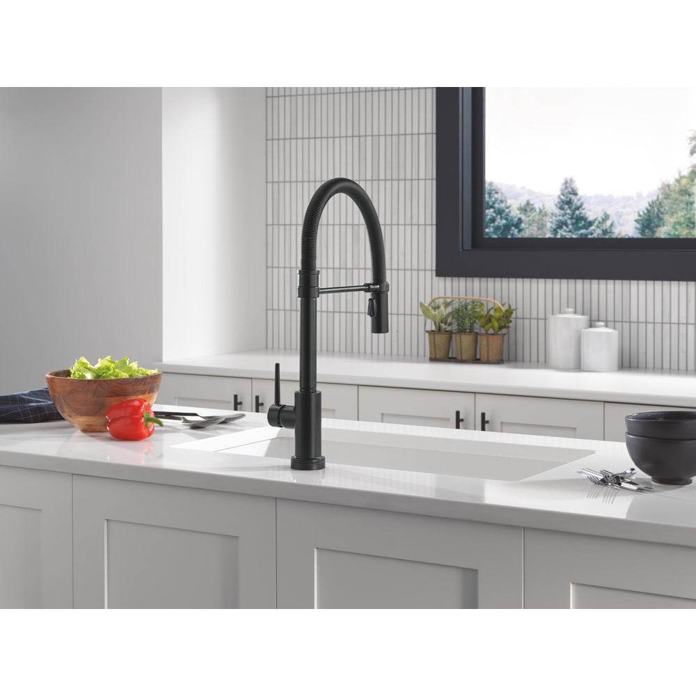 Delta Trinsic Pro Pulldown Touchless Kitchen Faucet
