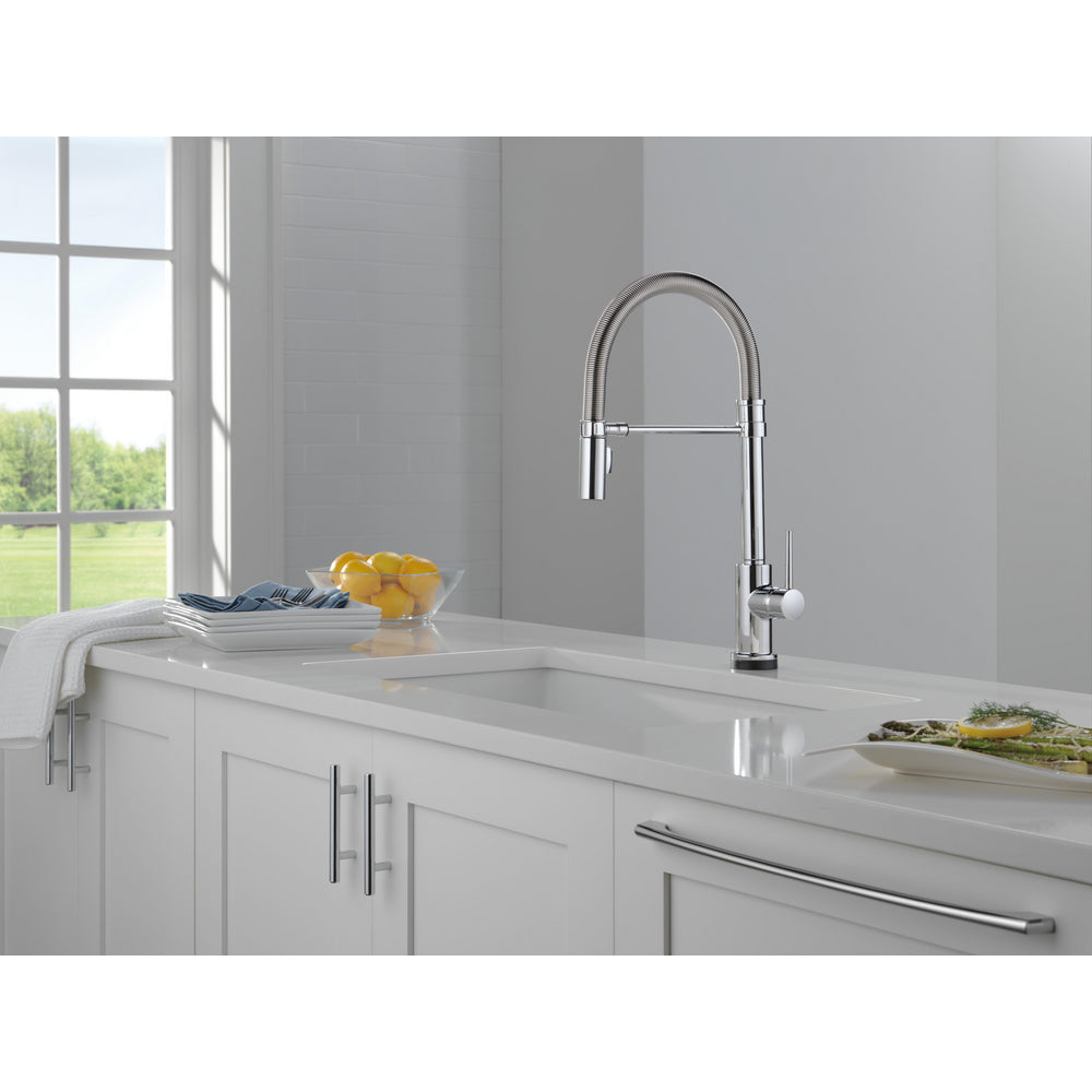 Delta Trinsic Pro Pulldown Touchless Kitchen Faucet