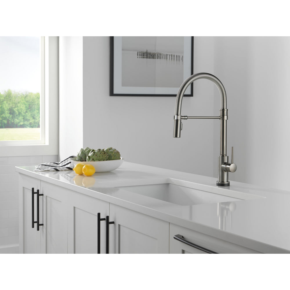 Delta Trinsic Pro Pulldown Touchless Kitchen Faucet