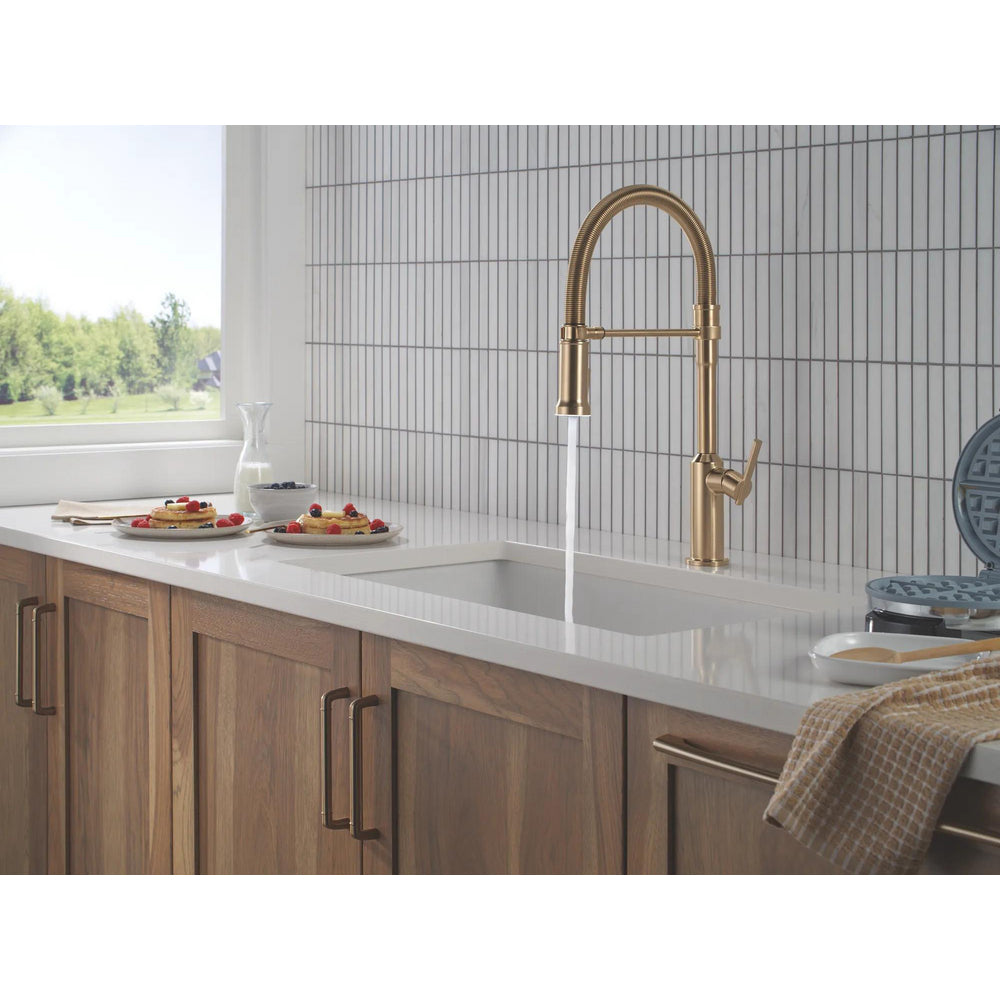 Delta Cordova-Kitchen Pro Faucet Spring Spout
