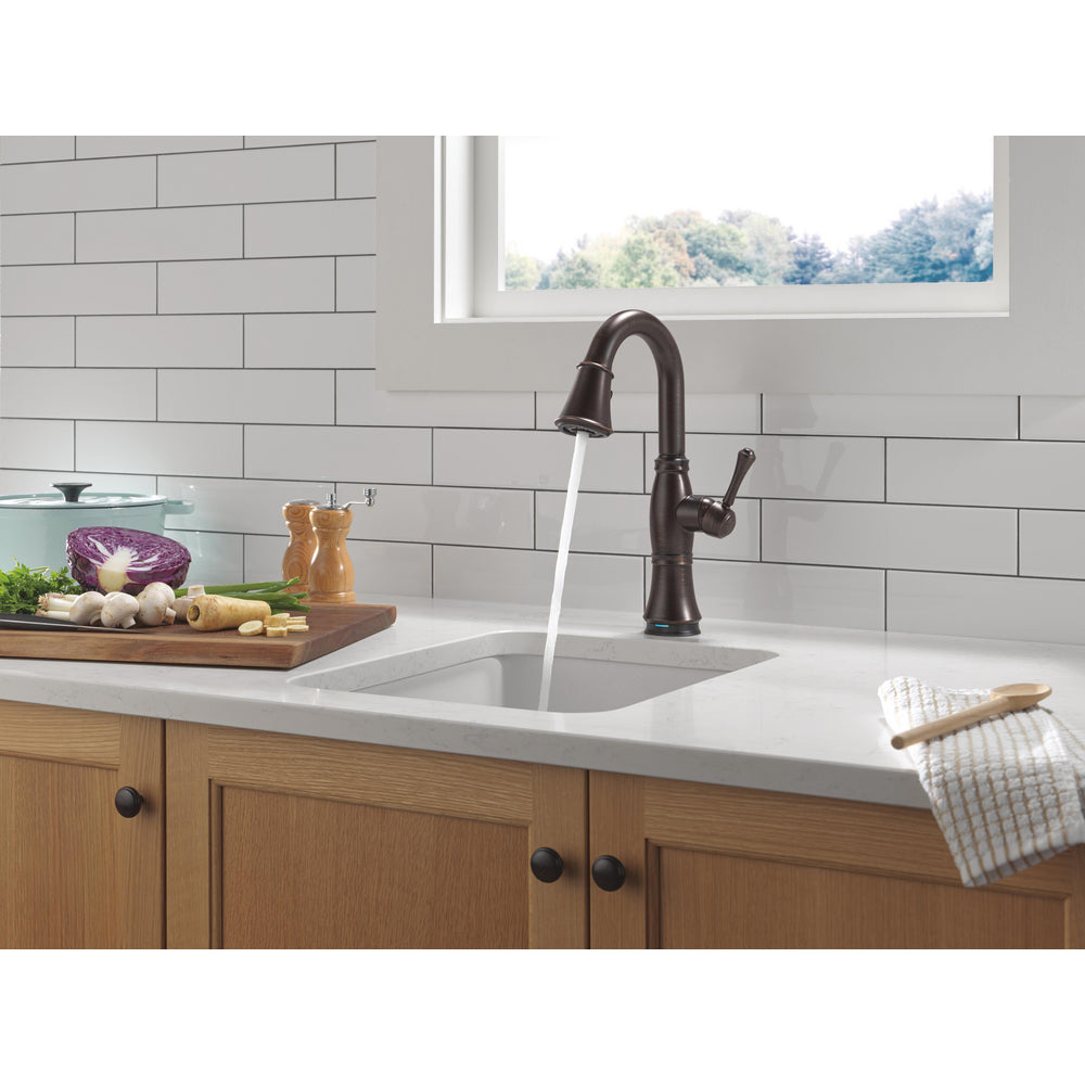 Delta Cassidy Touchless Bar Pulldown