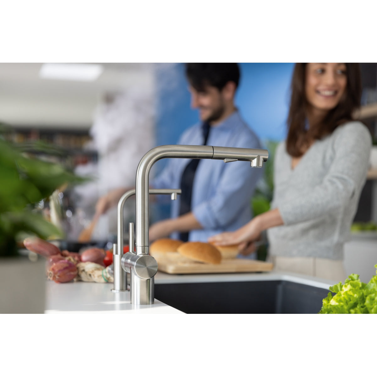 Franke Atlas Neo pull-out kitchen faucet ATL-PO-304