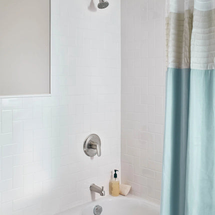 American Standard Colony Pro 1.75 gpm/6.6 L/min Water-Saving Showerhead 1660512.295 - Plumbing Market