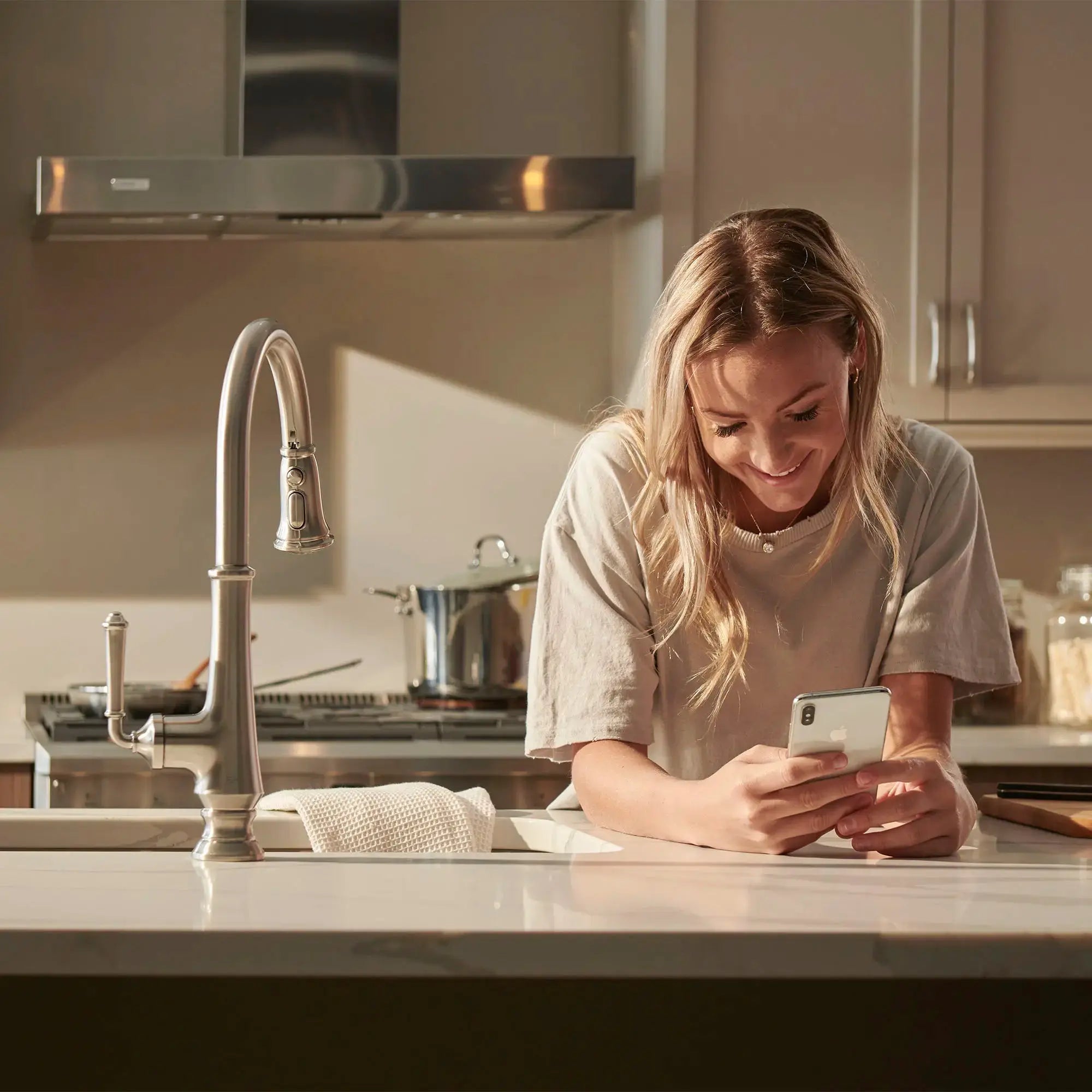 American Standard Delancey Single-Handle Pull-Down Dual Spray Function Kitchen Faucet 1.5 gpm/5.7 L/min - Plumbing Market