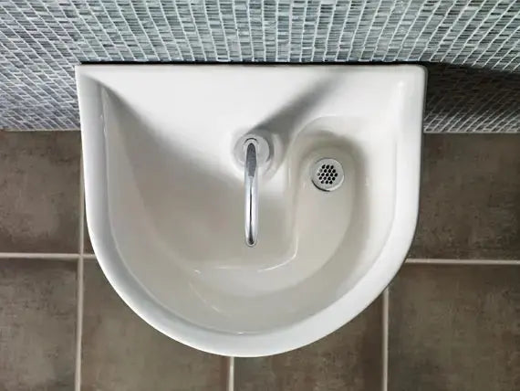 American Standard Infection Control Wall-Hung EverClean Sink with Shroud, A-M Drain and A-M P-Trap 9118111.02 - Plumbing Market