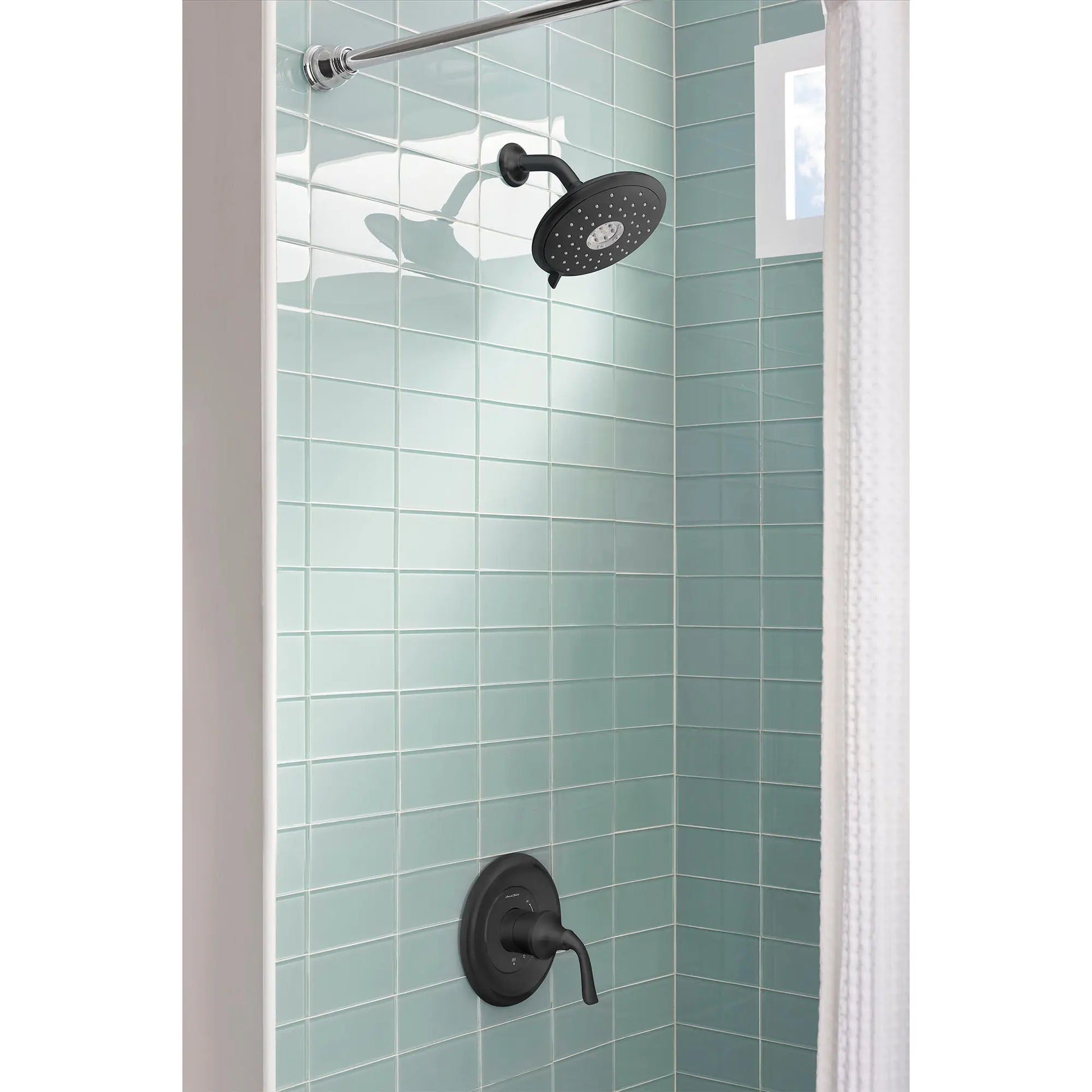 American Standard Spectra Fixed 7-Inch 1.8 gpm/6.8 L/
min Fixed Showerhead 9038074.243 - Plumbing Market