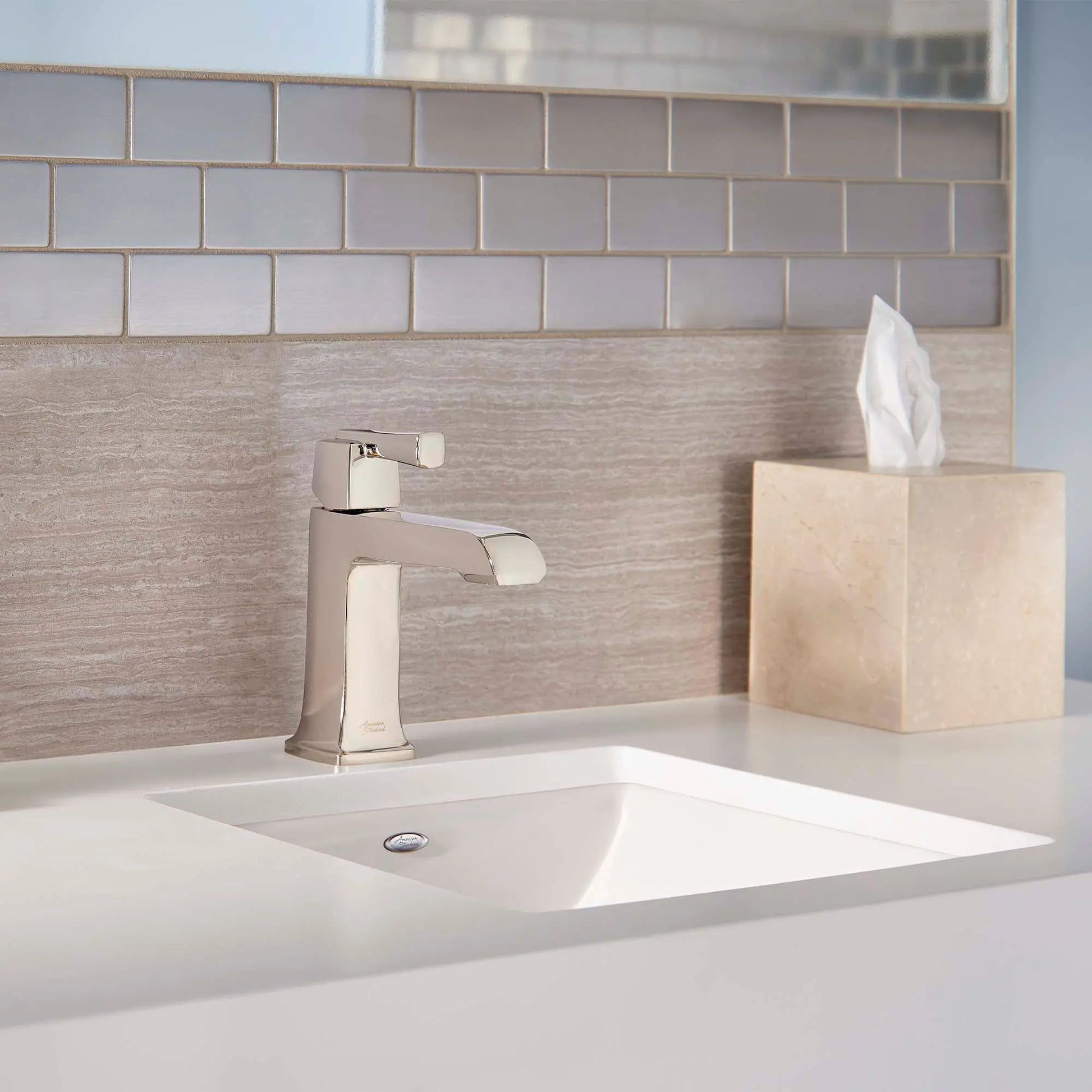 American Standard Townsend Single Hole Single-Handle Bathroom Faucet 1.2 gpm/4.5 L/min With Lever Handle 7353101.013 - Plumbing Market