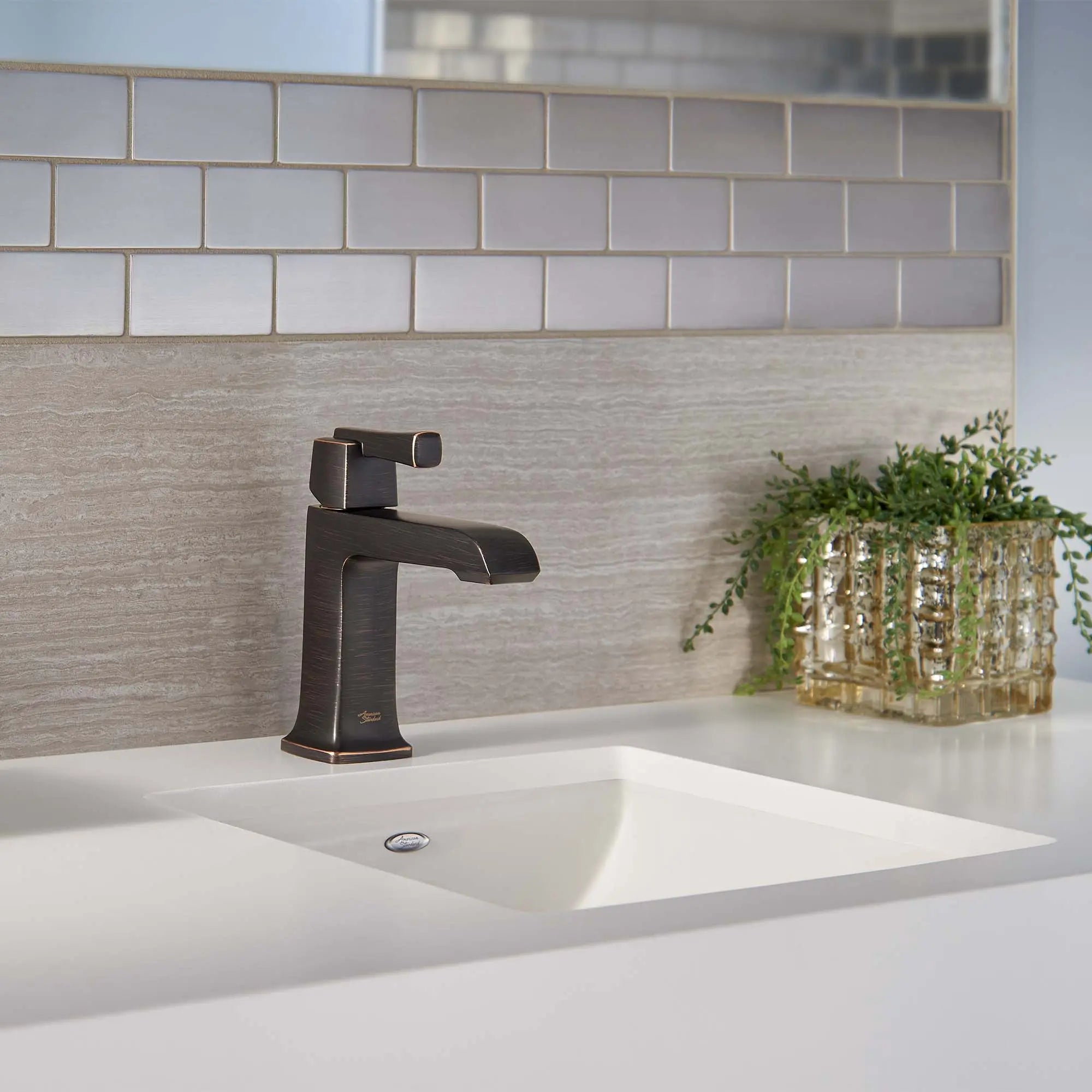 American Standard Townsend Single Hole Single-Handle Bathroom Faucet 1.2 gpm/4.5 L/min With Lever Handle 7353101.278 - Plumbing Market