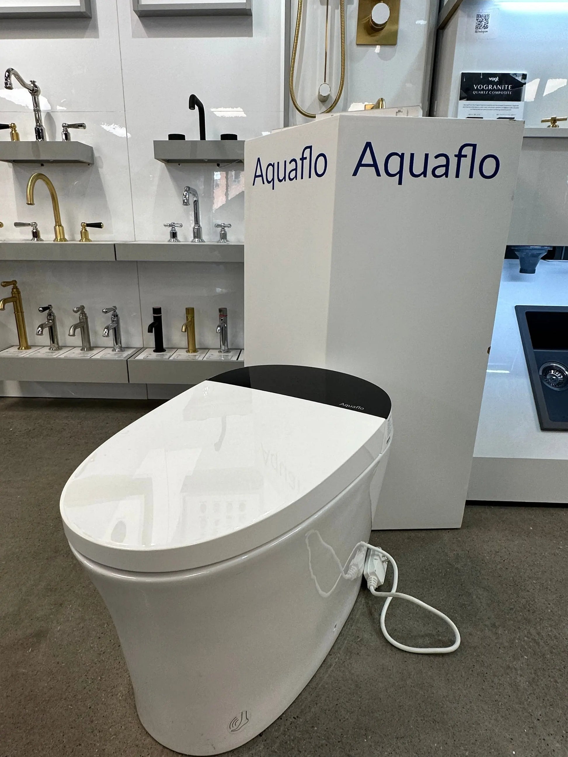 Aquaflo Full Integrated Auto Open and Close Smart Toilet - Plumbing Market