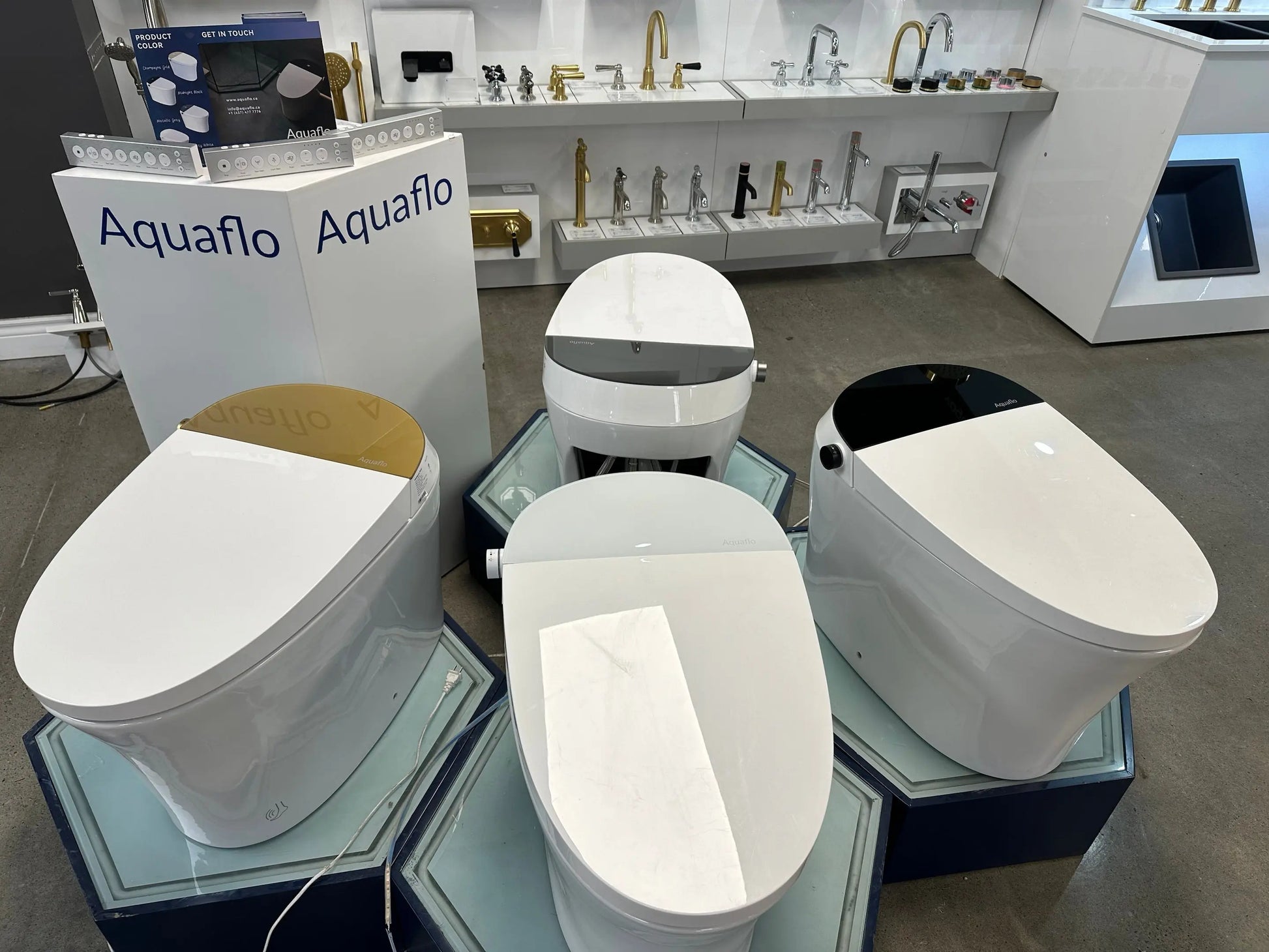 Aquaflo Full Integrated Auto Open and Close Smart Toilet - Plumbing Market