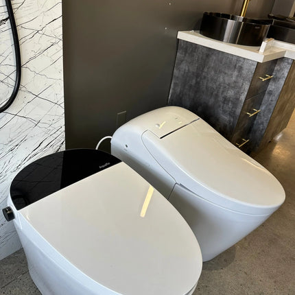 Aquaflo Full Integrated Auto Open and Close Smart Toilet - Plumbing Market