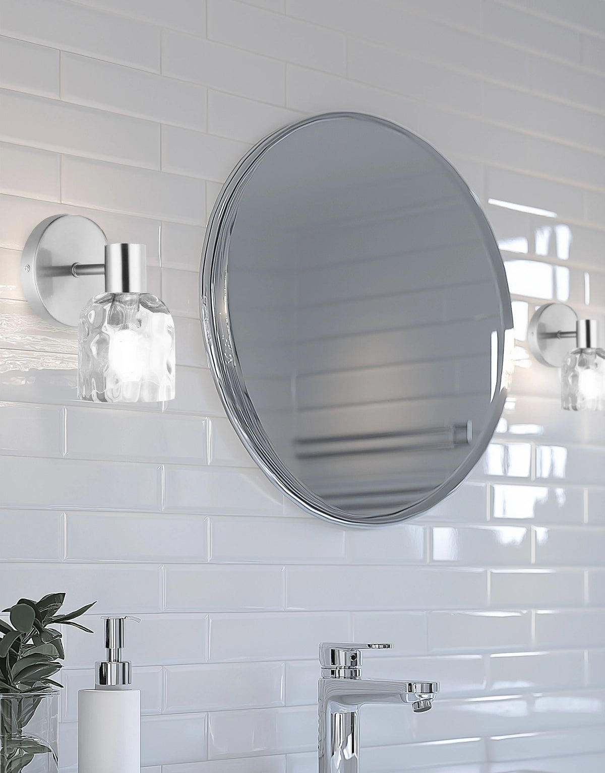 Dainolite 1 Light Polished Chrome Wall Sconce w/ Clear Water Glass