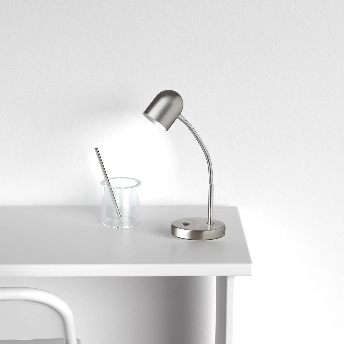 Dainolite 5 Watt LED Table Lamp, Satin Chrome Finish