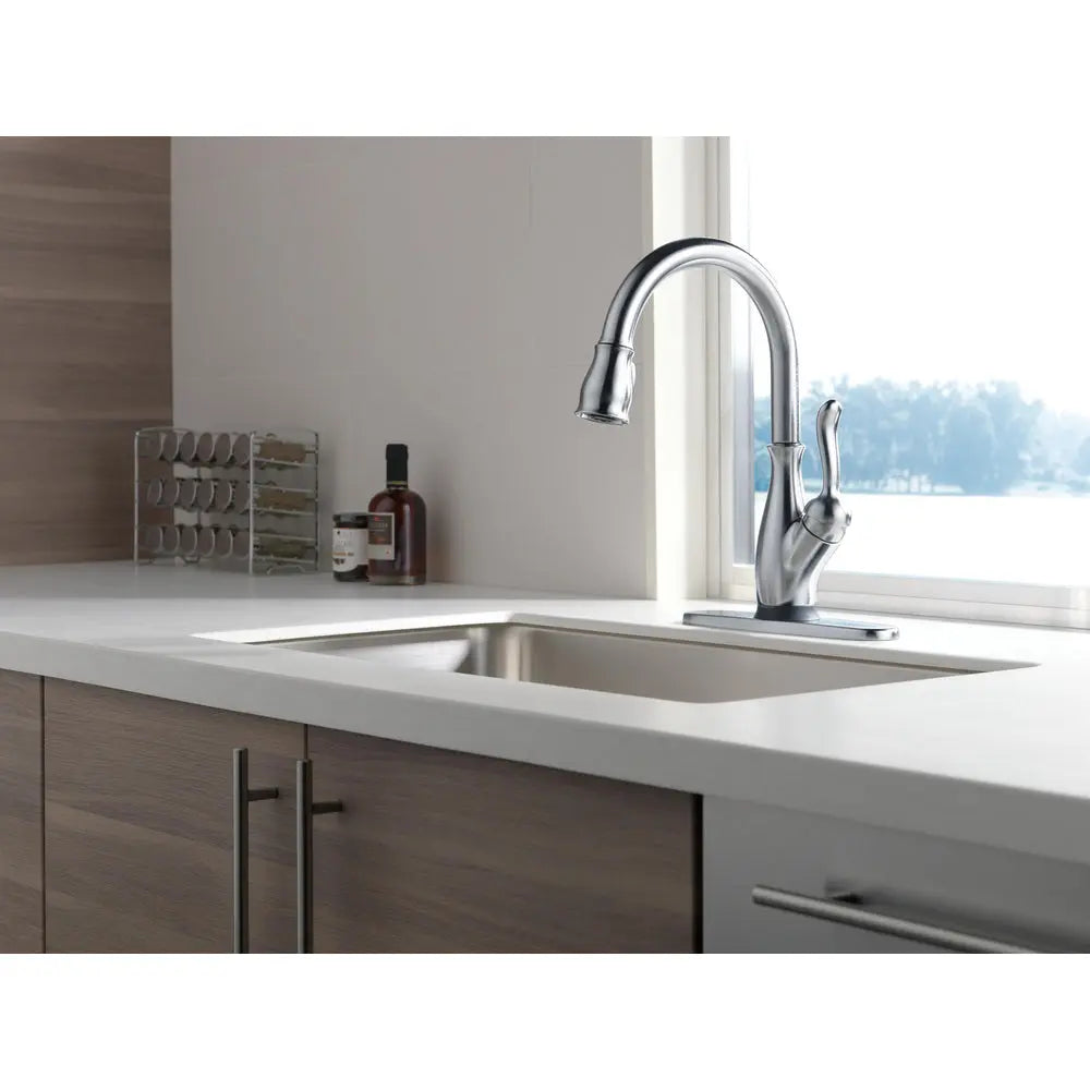 Delta LELAND Single Handle Pull-Down Kitchen Faucet with Touch2O and ShieldSpray Technologies - Plumbing Market
