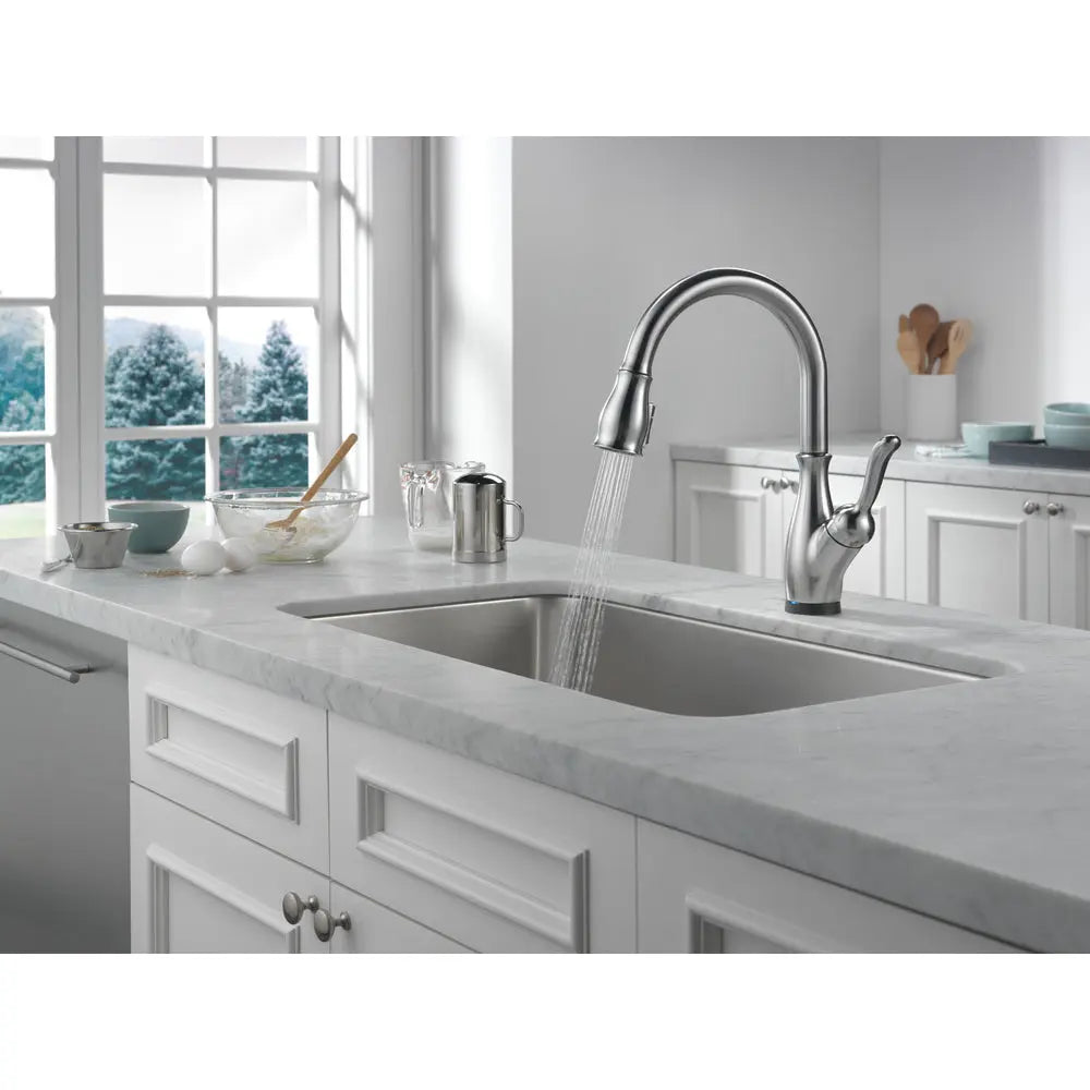 Delta LELAND Single Handle Pull-Down Kitchen Faucet with Touch2O and ShieldSpray Technologies - Plumbing Market