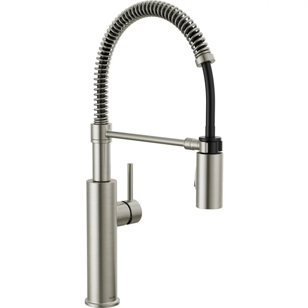 Delta Pull-Down Kitchen Faucet 1L 18803-SP-DST - Plumbing Market