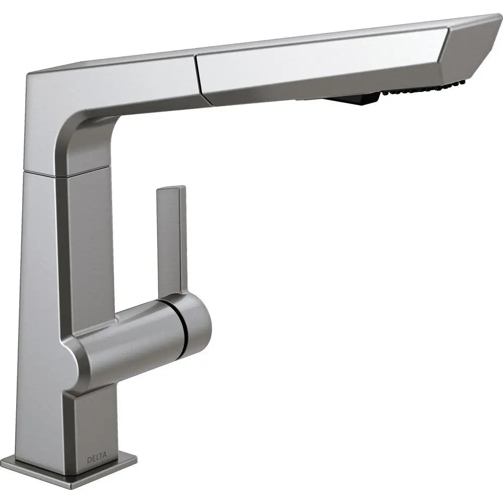 Delta Single Handle Pull-Out Kitchen Faucet 4193-AR-DST - Plumbing Market