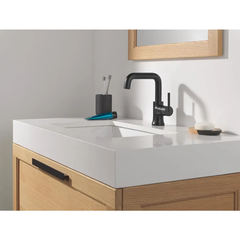 Delta TRINSIC Single Handle Bathroom Faucet 554HAR - Plumbing Market