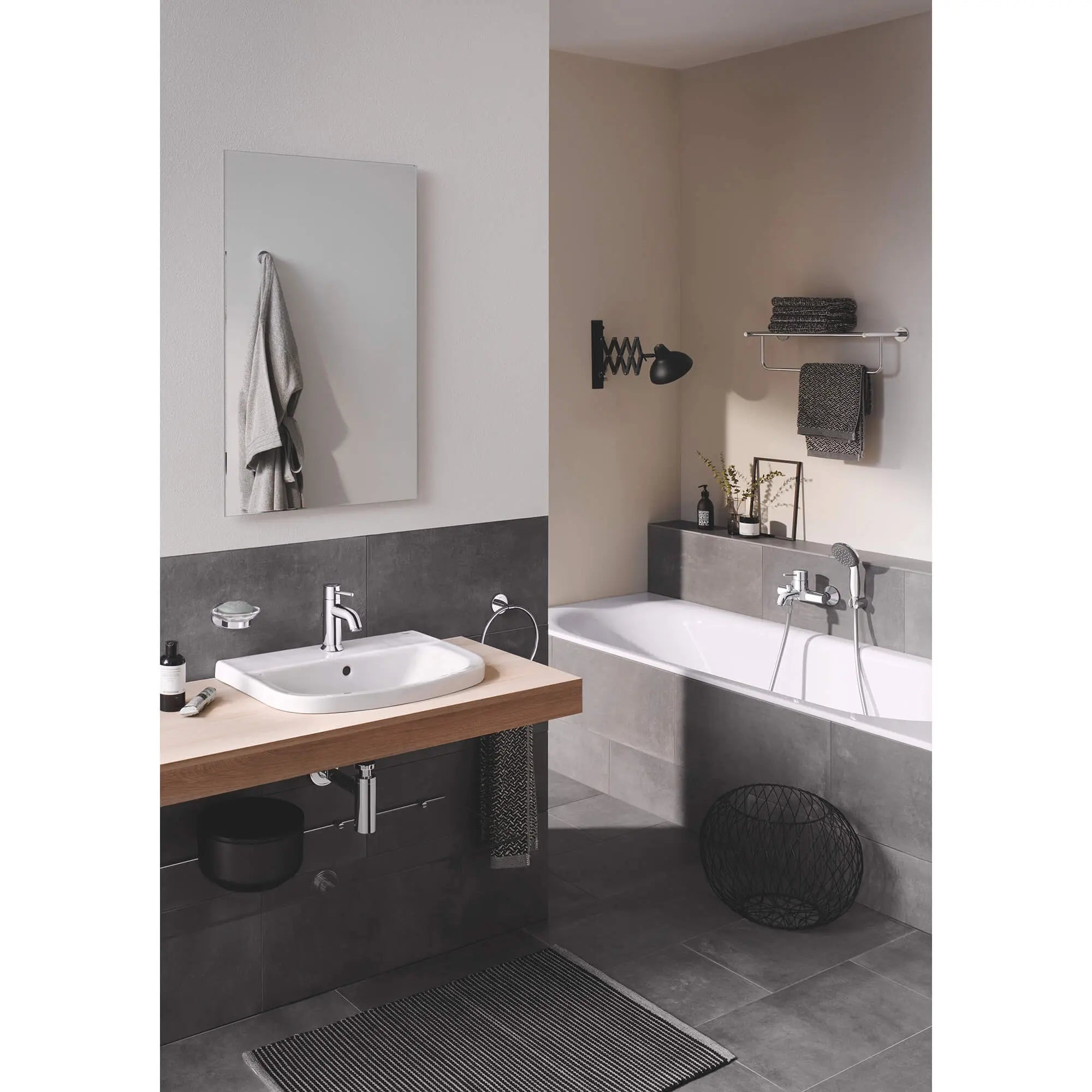 Grohe BAUCOSMOPOLITAN MULTI-TOWEL RACK 564 MM  Chrome 40462001 - Plumbing Market