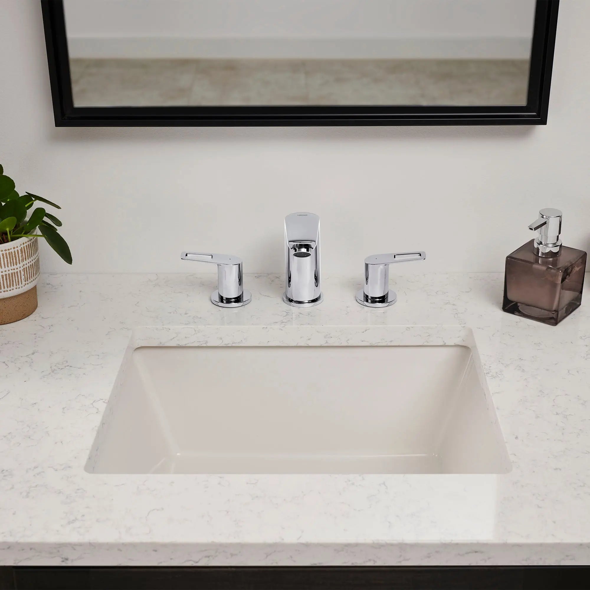 Grohe BAULOOP 8IN WIDESPREAD BATHROOM FAUCET  Chrome 20225001 - Plumbing Market