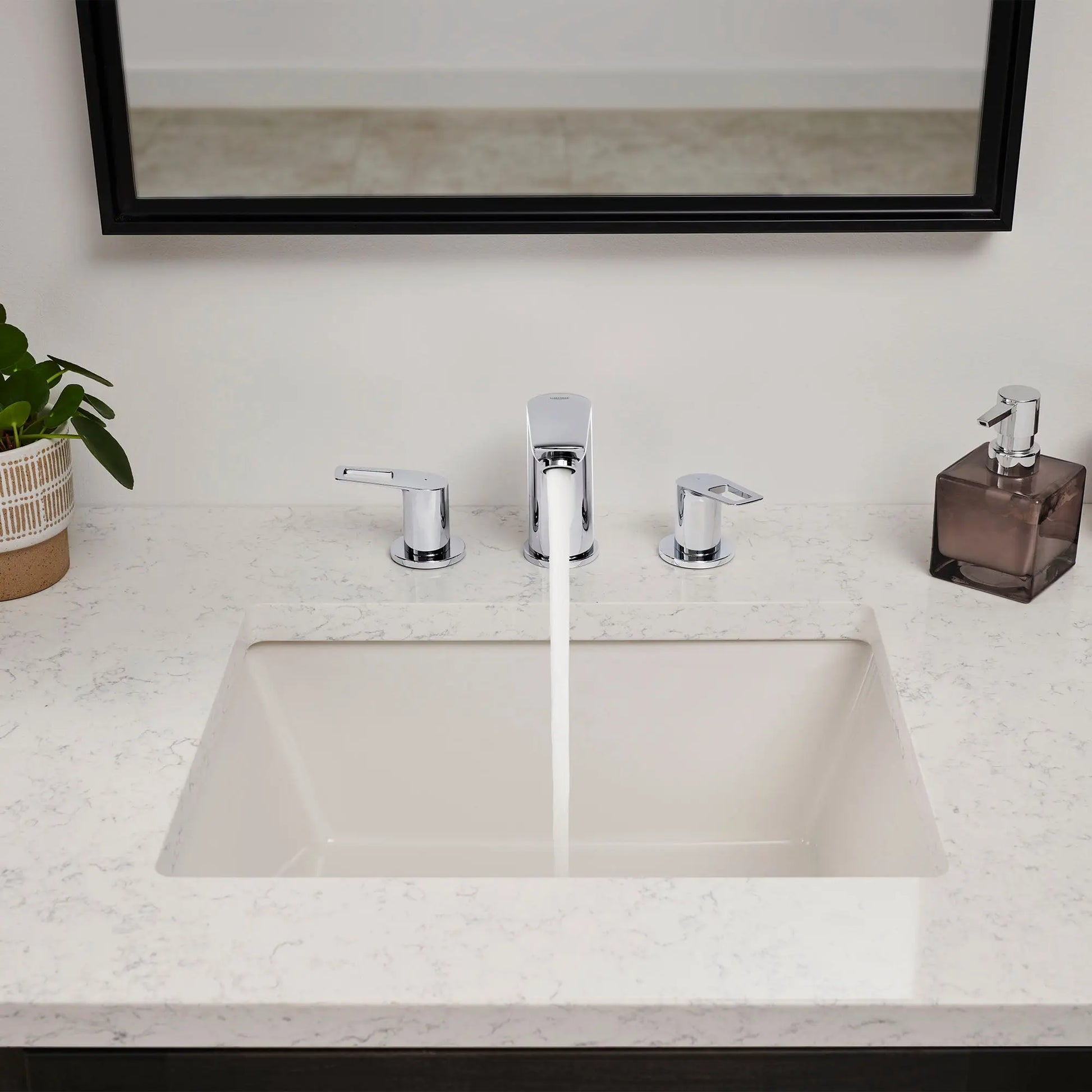 Grohe BAULOOP 8IN WIDESPREAD BATHROOM FAUCET  Chrome 20225001 - Plumbing Market