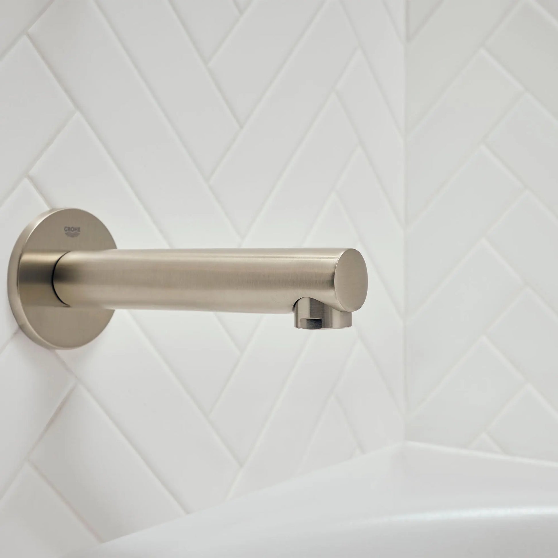 Grohe CONCETTO BATH SPOUT EXP US  Brushed Nickel 13274EN1 - Plumbing Market