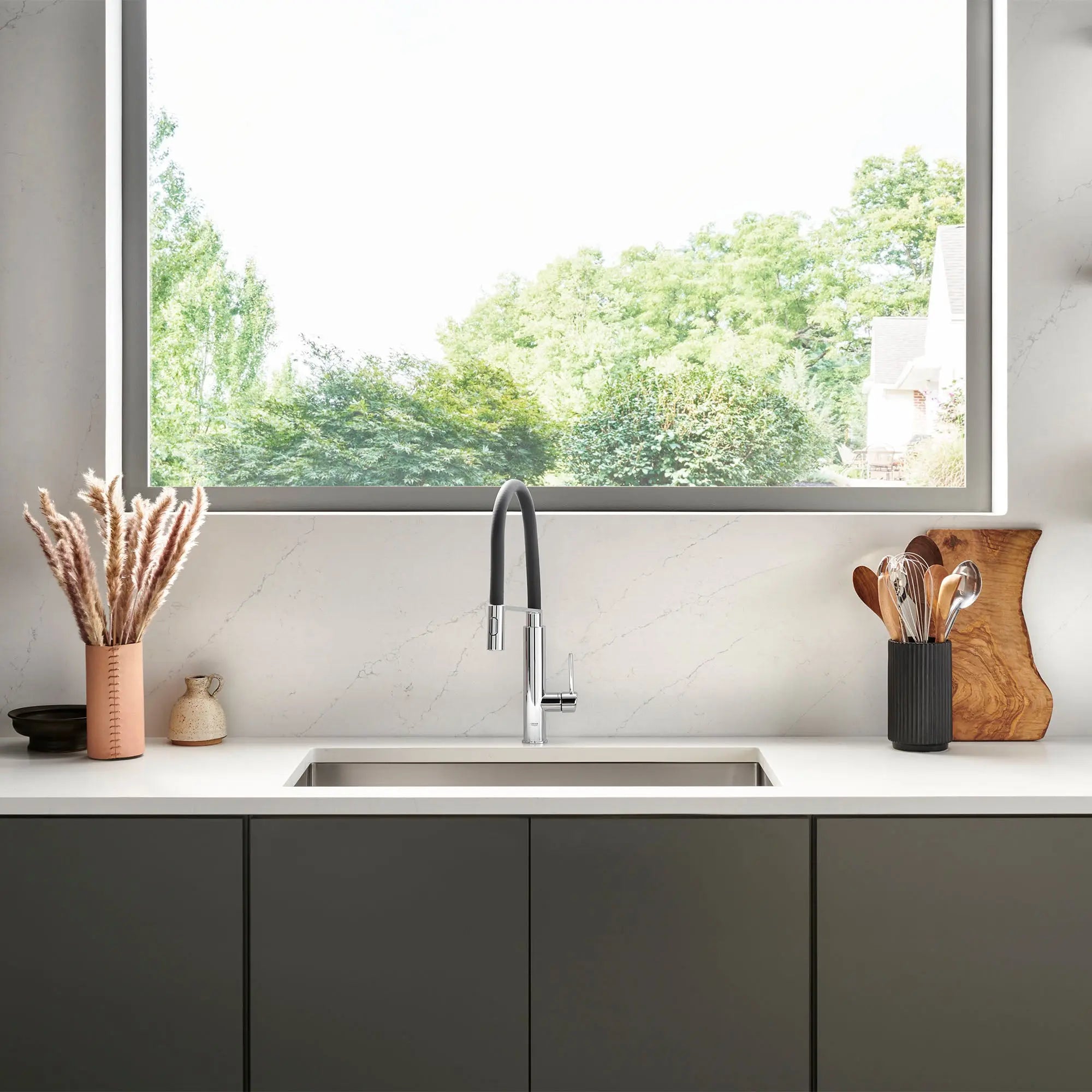 Grohe CONCETTO SEMI-PRO KITCHEN US, BLACK HOSE  Chrome 31492000 - Plumbing Market