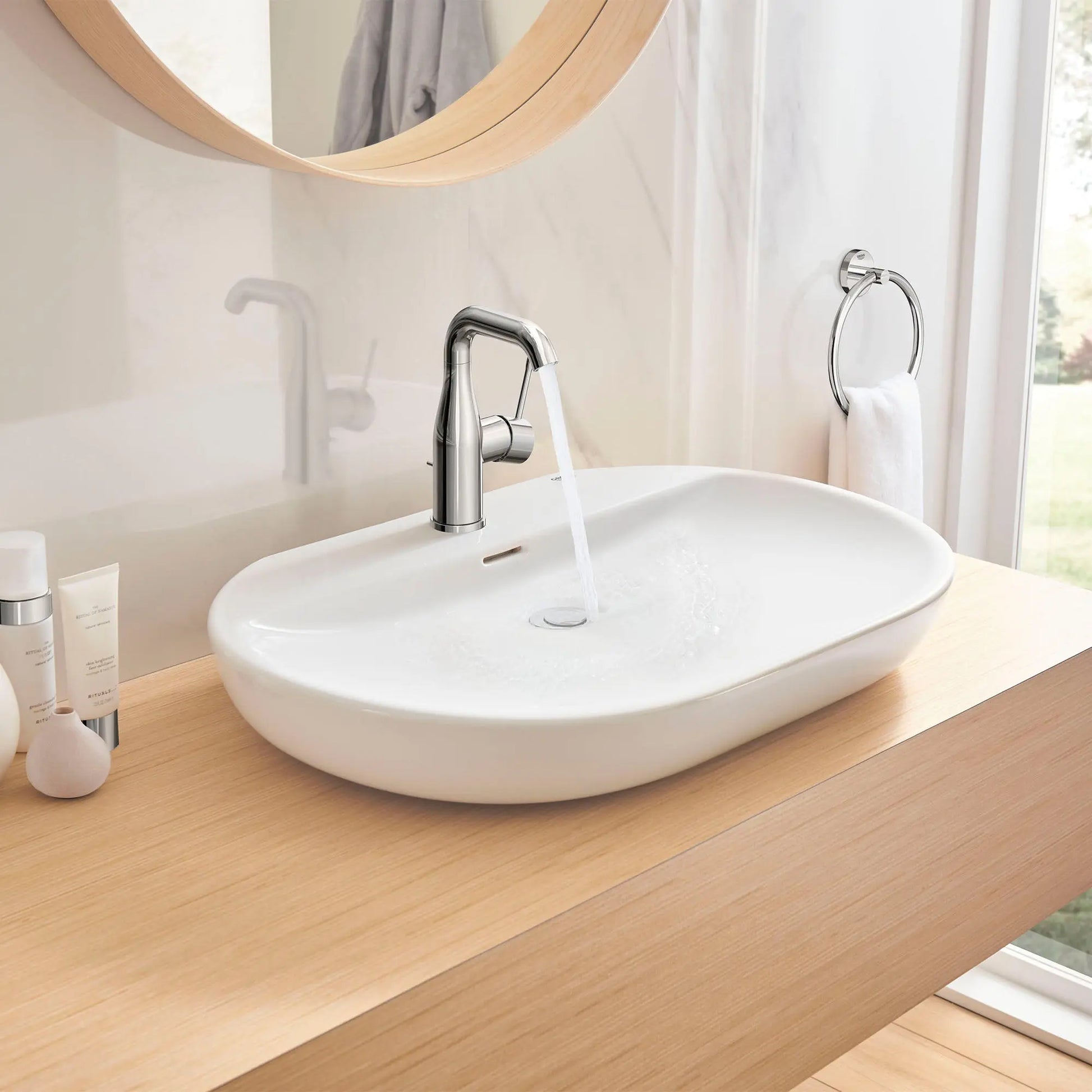 Grohe ESSENCE NEW OHM BASIN U-SPOUT US  Chrome 2348500A - Plumbing Market