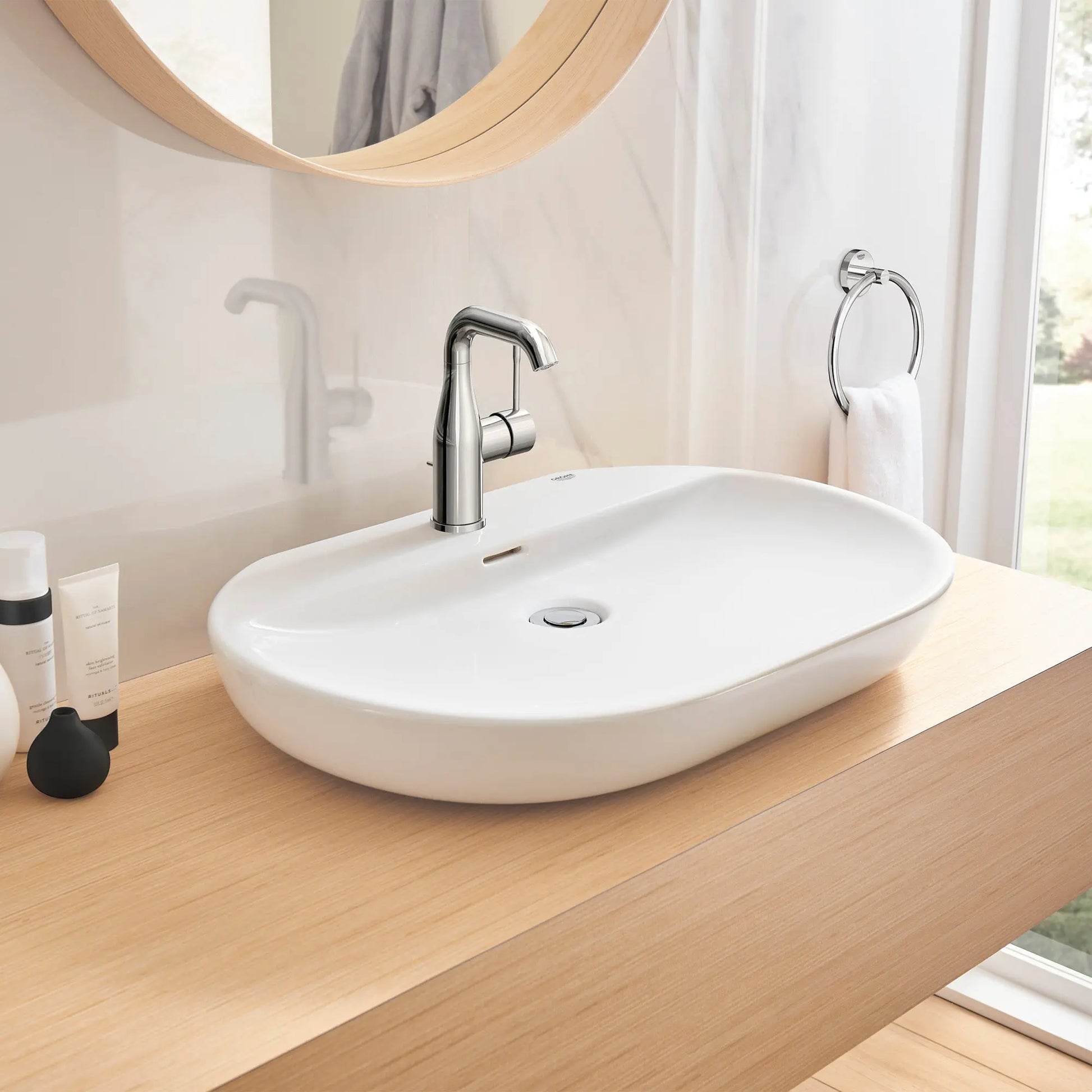 Grohe ESSENCE NEW OHM BASIN U-SPOUT US  Chrome 2348500A - Plumbing Market