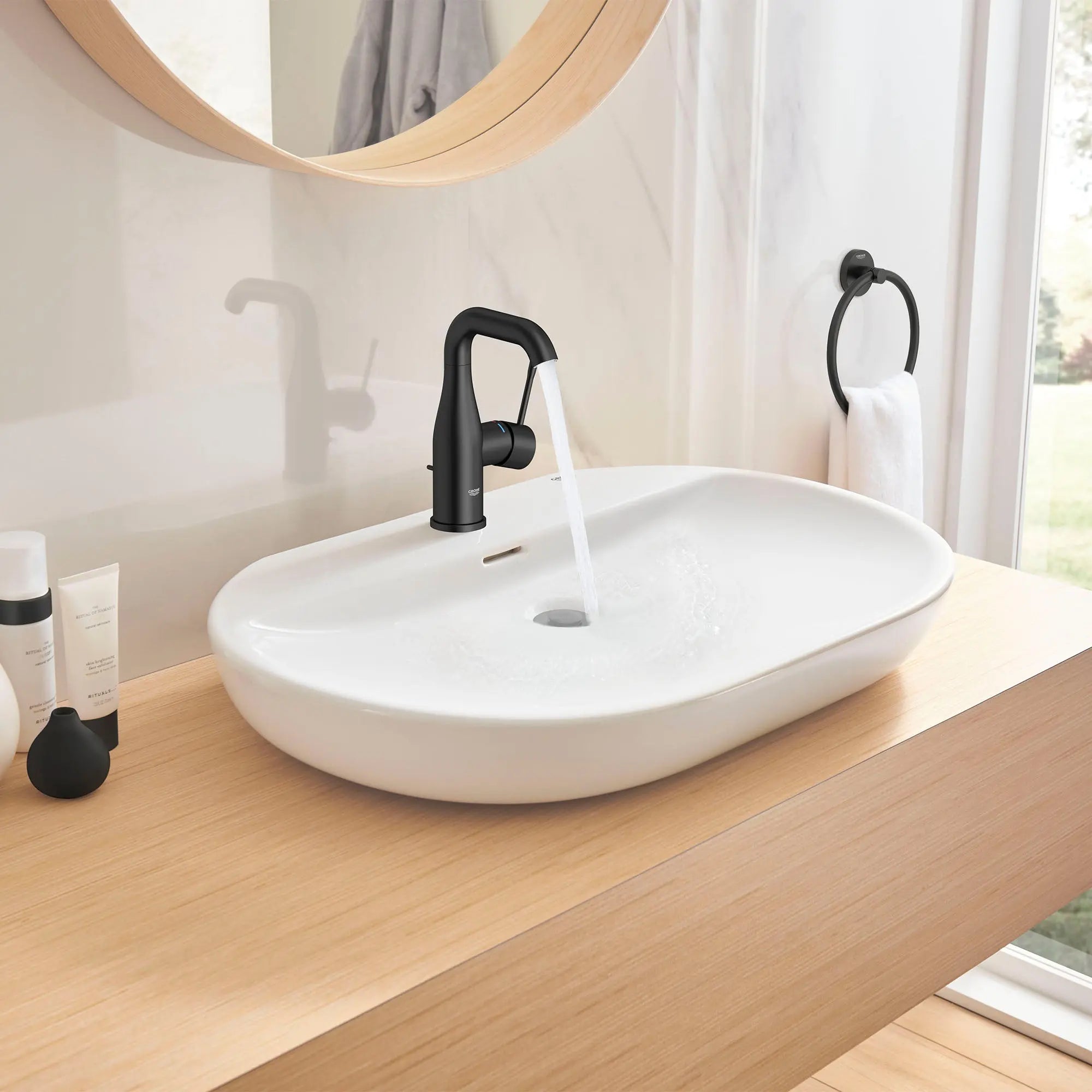 Grohe ESSENCE NEW OHM BASIN U-SPOUT US Matte Black 234852431 - Plumbing Market