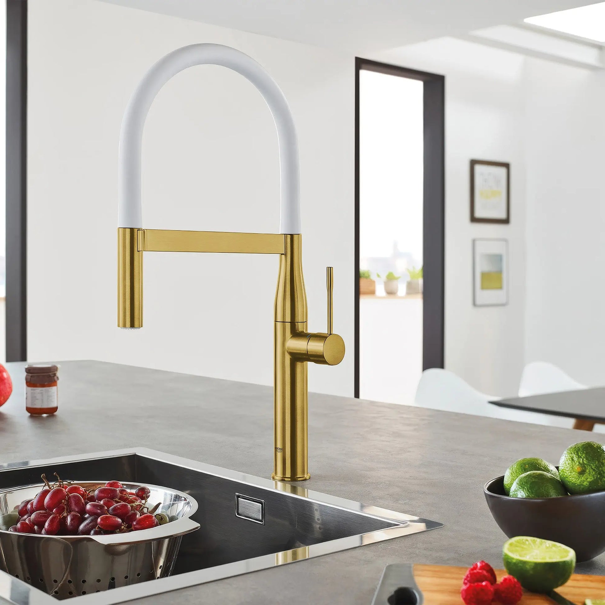 Grohe ESSENCE SEMI-PRO KITCHEN US, BLACK HOSE  Brushed Cool Sunrise 30295GN0 - Plumbing Market