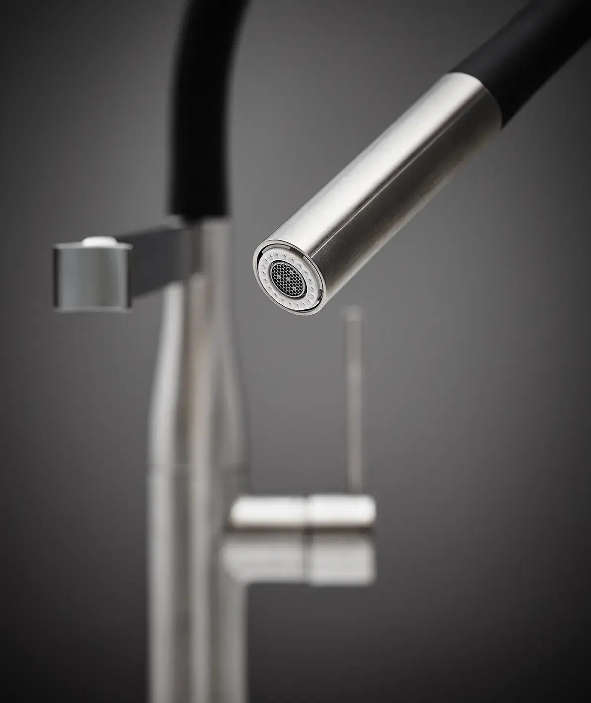 Grohe ESSENCE SEMI-PRO KITCHEN US, BLACK HOSE  Chrome 30295000 - Plumbing Market
