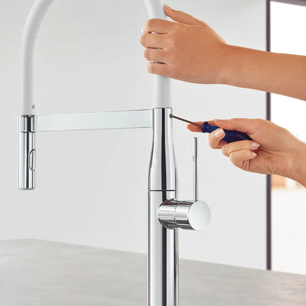 Grohe ESSENCE SEMI-PRO KITCHEN US, BLACK HOSE  Chrome 30295000 - Plumbing Market