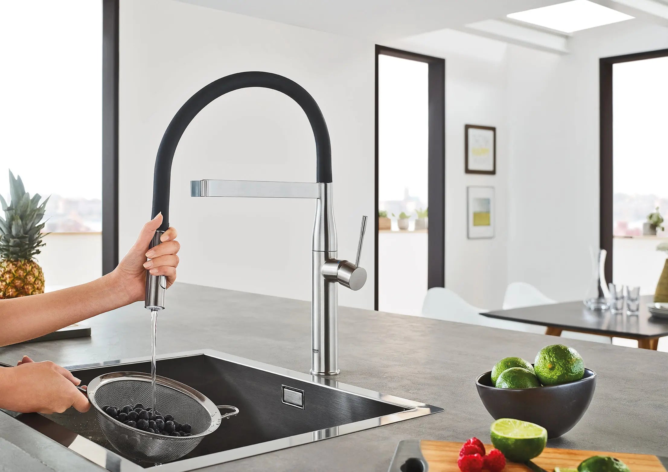 Grohe ESSENCE SEMI-PRO KITCHEN US, BLACK HOSE  Chrome 30295000 - Plumbing Market