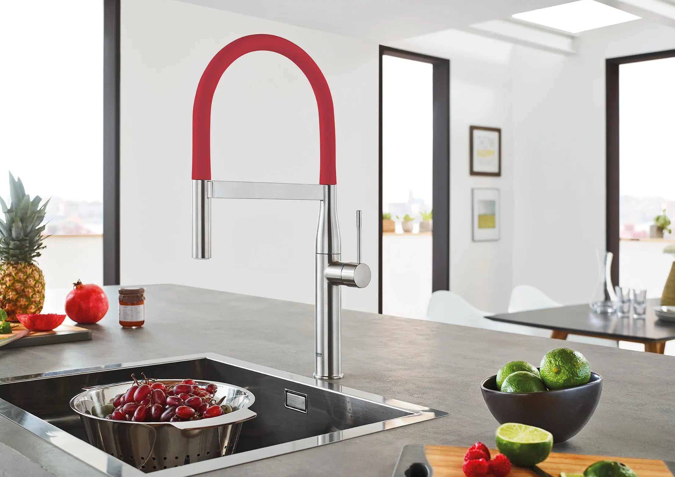 Grohe ESSENCE SEMI-PRO KITCHEN US, BLACK HOSE  Supersteel 30295DC0 - Plumbing Market