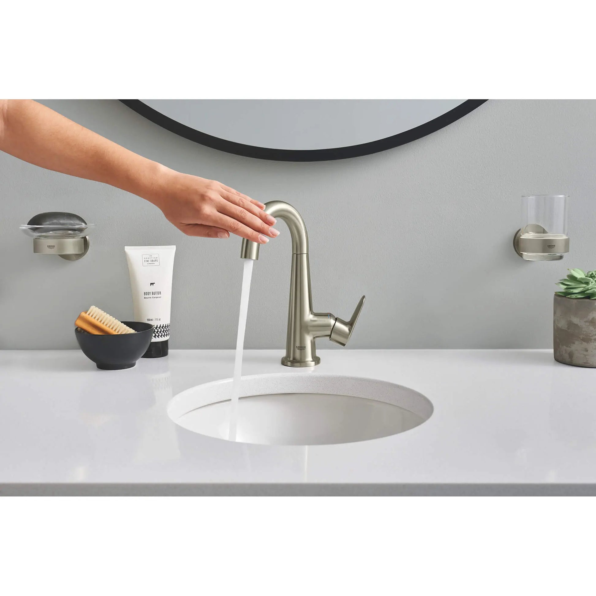 Grohe ESSENTIALS SOAP DISH W.HOLDER  Brushed Nickel 40444EN1 - Plumbing Market