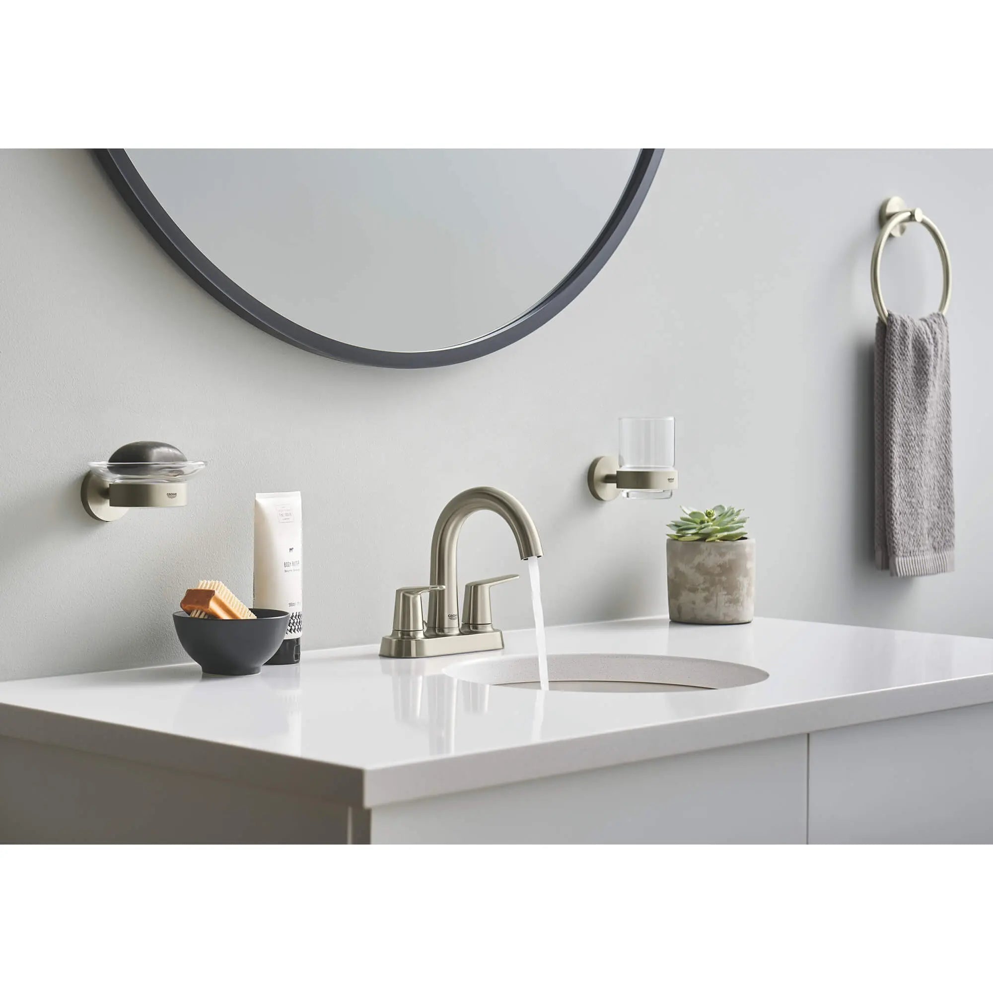Grohe ESSENTIALS SOAP DISH W.HOLDER  Brushed Nickel 40444EN1 - Plumbing Market