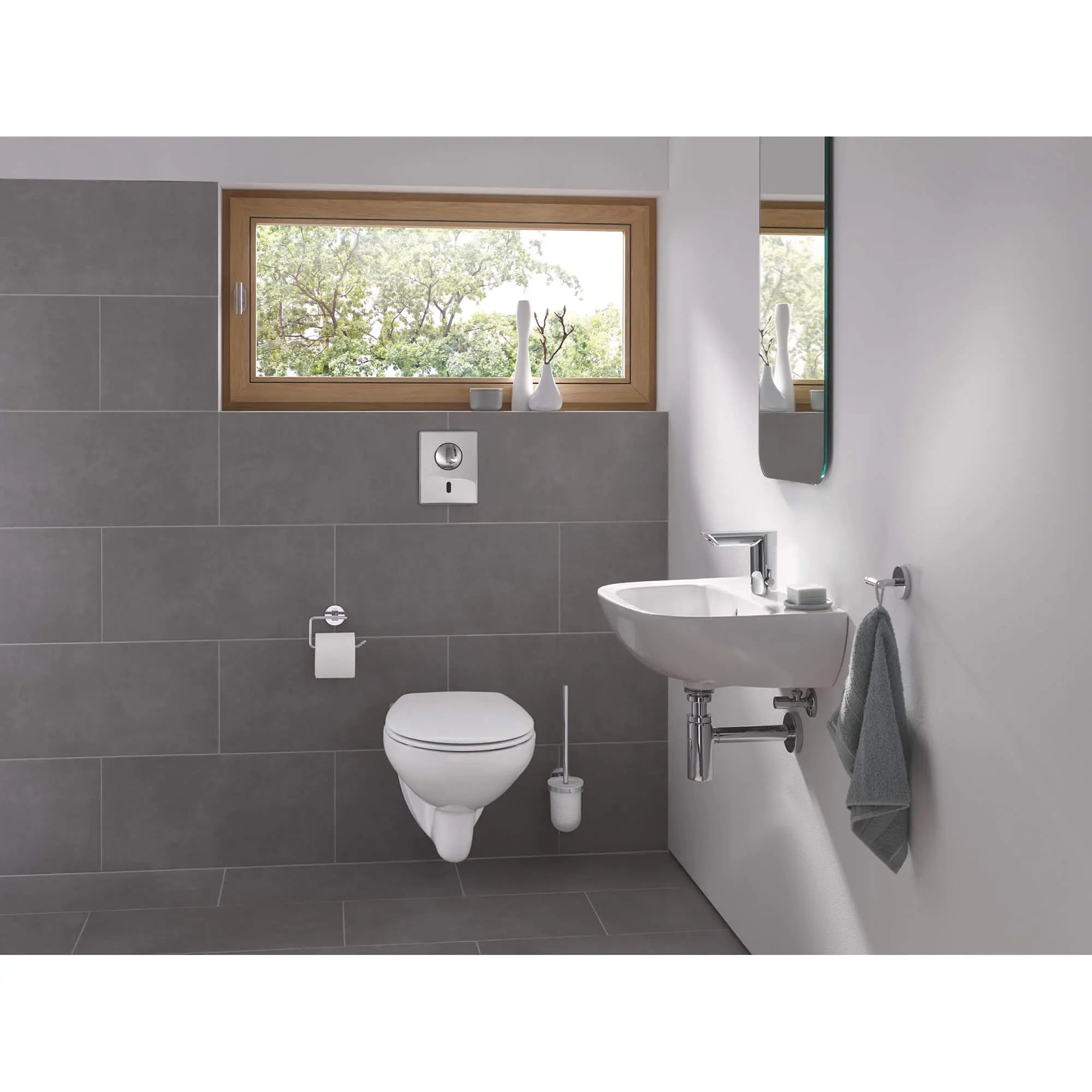 Grohe ESSENTIALS TOILET PAPER HOLDER W/O COVER  Chrome 40689001 - Plumbing Market